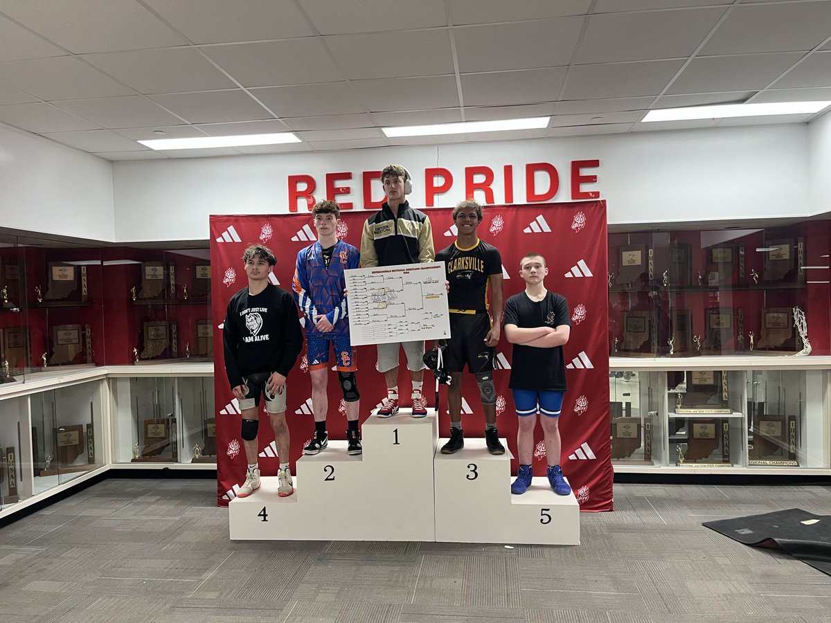 Freshman Anthony Moss finished 3rd today and will advance to Regionals next week <a href="/CCSCAthletics/">ClarksvilleAthletics</a>