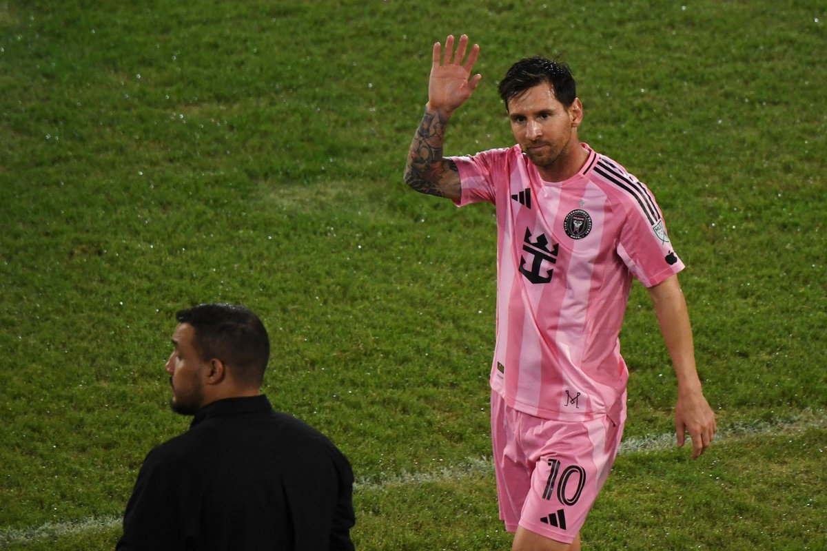 CONMEBOL's tweet image. Messi en Medellín 😍⚽️

#CreeEnGrande