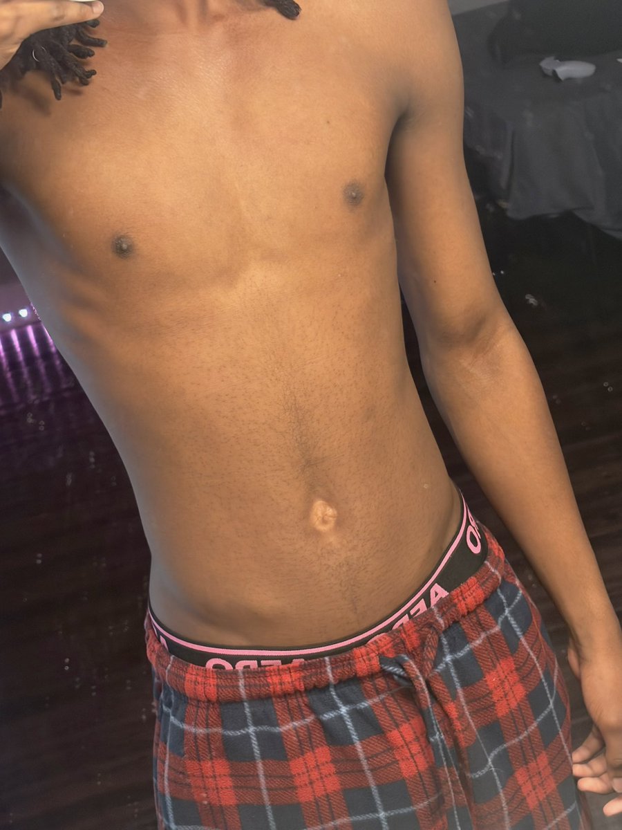 Jonterio1's tweet photo. Is this too much for you? Be honest?👀 https://t.co/wYpfIMaLRB