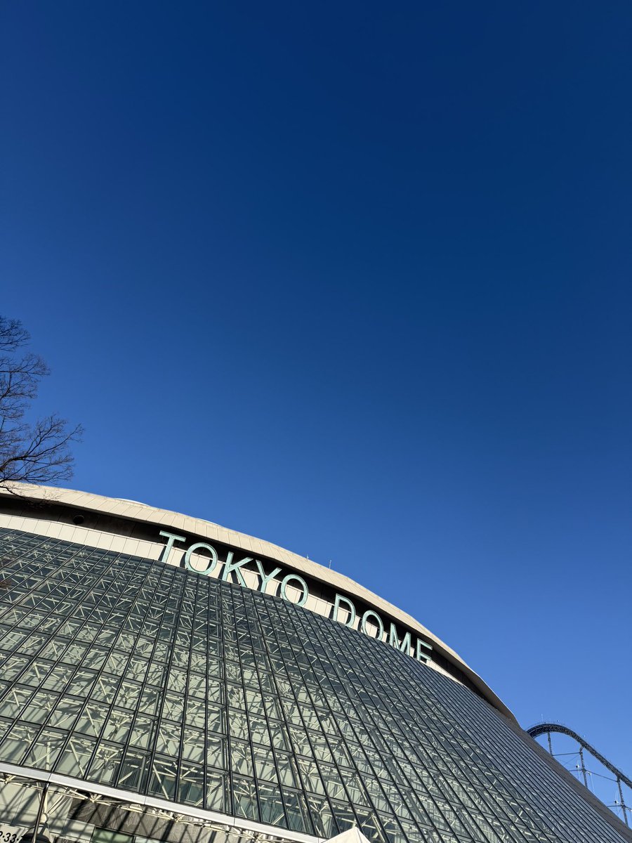 FRUITS_ZIPPER's tweet photo. 初めての東京ドーム日和☀️🩵🩷❤️💚💜🧡💛

FRUITS ZIPPER SPECIAL LIVE 2026 IN TOKYO DOME『ENERGY』

📍東京ドーム
🗓️2026年2月1日（日）
🕰️開場 15:00 / 開演 17:30

🔗イベント詳細はこちら
https://t.co/MsgMU1FBmk

#ふるっぱーと東京ドーム
#FRUITSZIPPER #ふるっぱー 
#フルーツジッパー https://t.co/XWjMkkqdOX