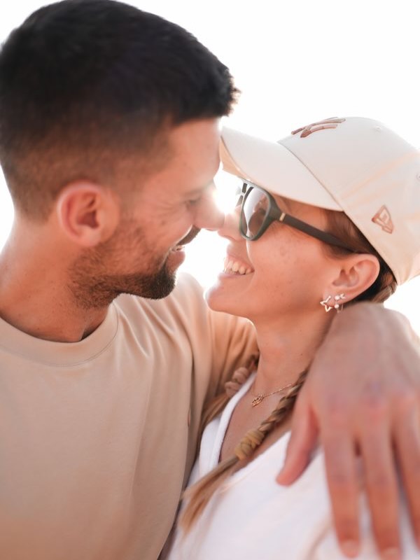 El mensaje de Jelena Djokovic, esposa de Nole, en la previa de la final del Australian Open ❤️🥹

🗣 "Este hombre es mucho más... Me ha traído amor, pasión, alegría y la intensidad de compartir la vida con alguien que nunca deja de superar sus límites. Esta noche puede que no