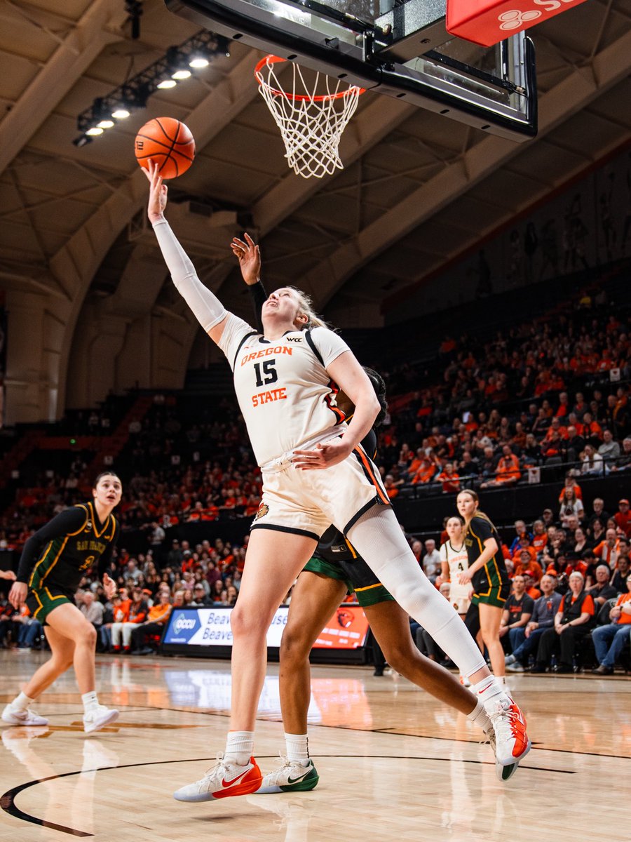 BeaverWBB's tweet photo. “I thought @LizzyWill15 was absolutely fantastic today.” - @CoachRueck 

🪣 18 points
💪 9 rebounds
🛑 4 blocks https://t.co/Xgw98jXYwF