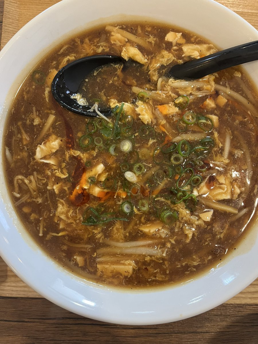 OppelSayuri's tweet photo. 先日のロケ飯。
kitchen nakajima 口福さん。
サンラーメン好きであちこち食べてきましたが、ここのもめちゃくちゃ美味しかった。 https://t.co/dZYU4xbpep