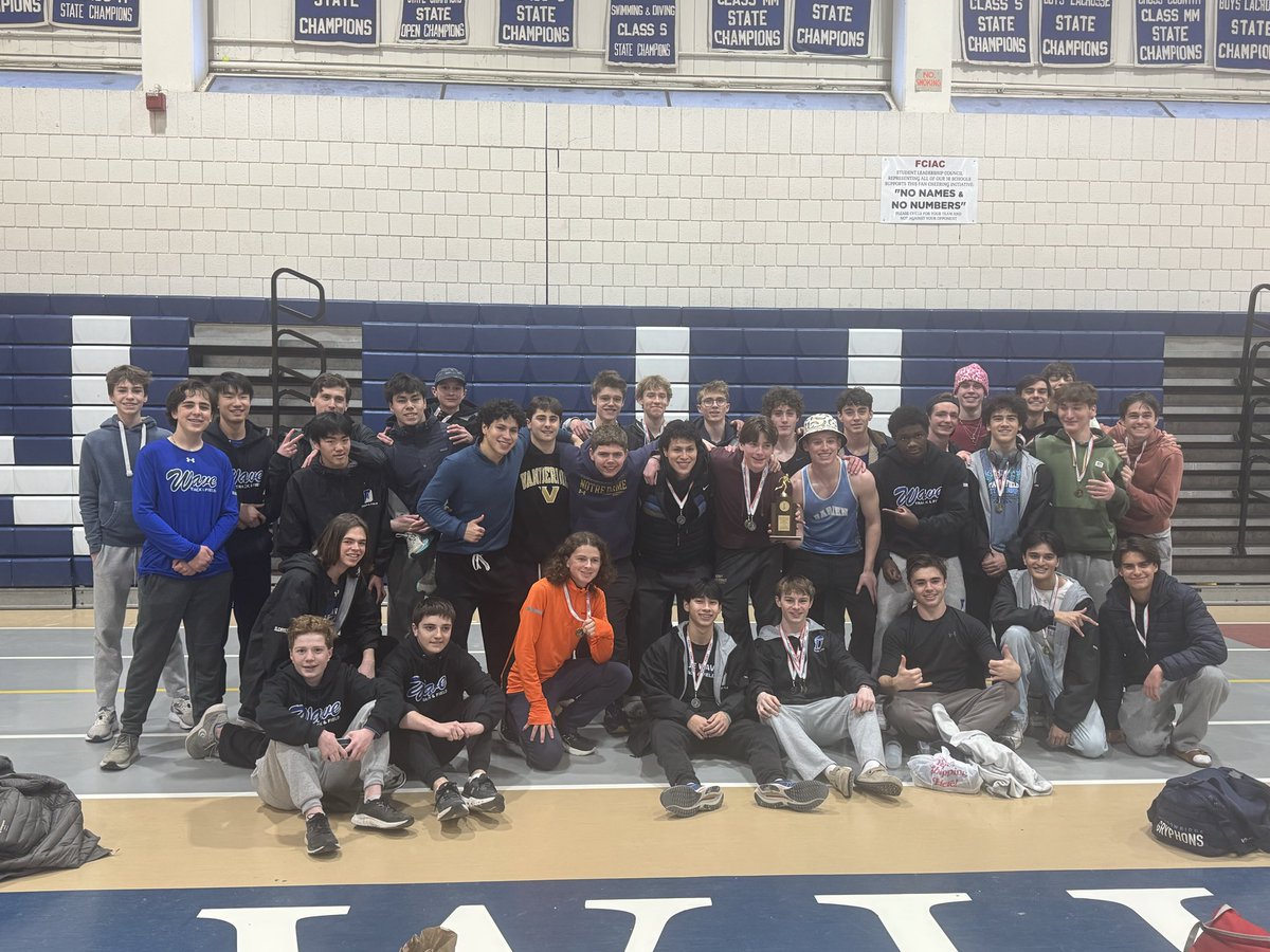 I present to you the FCIAC Indoor Track and Field Eastern Division Champions! Let’s go Wave! That’s a 3-peat! <a href="/DHSbluewave/">Darien H.S. Athletics</a>