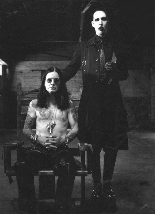 crockpics's tweet photo. Ozzy Osbourne and Marilyn Manson for Rolling Stone cover in May 2001. Photo by Terry Richardson. A meeting of controversial icons ahead of Ozzfest 2001. https://t.co/hdqWnQ6Yo9