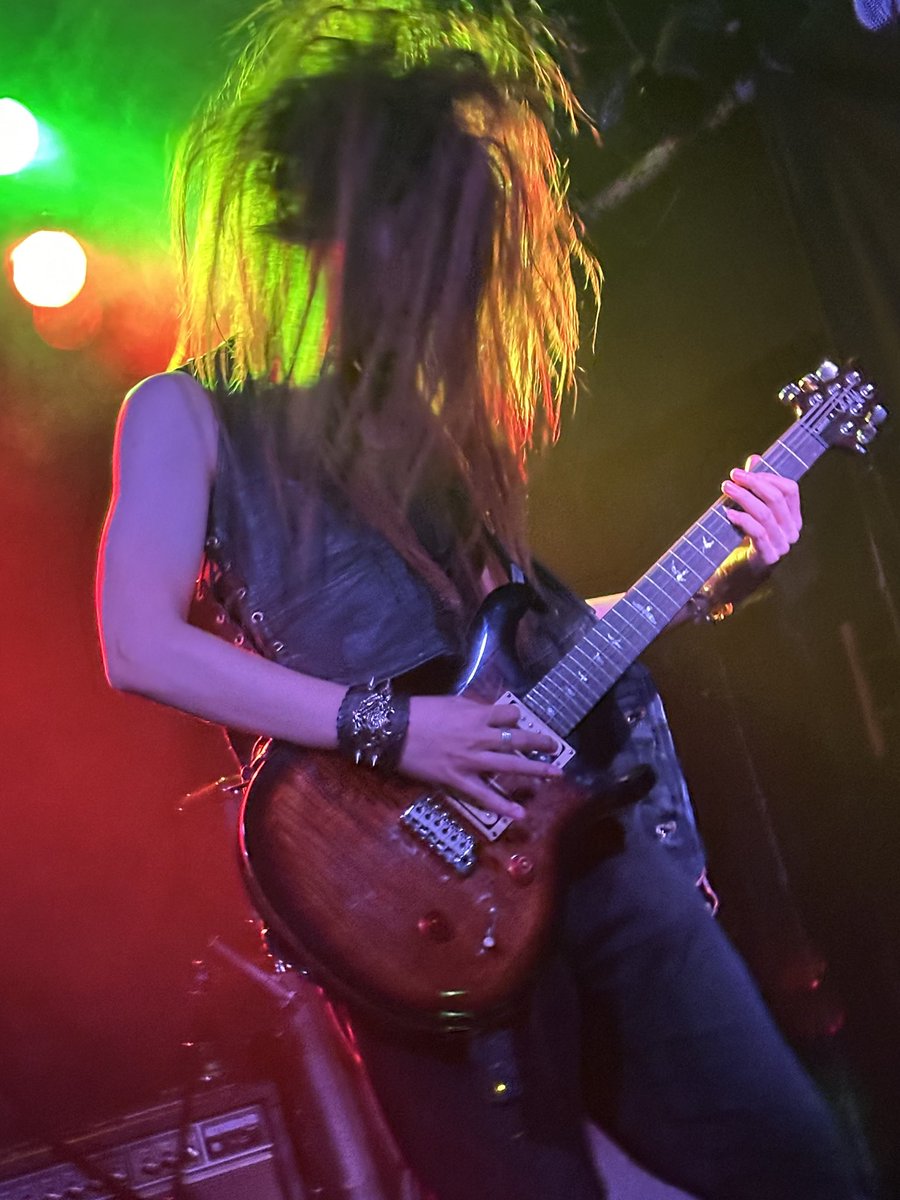 MuvTbDl51nxzoHi's tweet photo. #Faoud
#FuxxingWedding1stAnniversary
#Gtターの４枚４枚
#沼袋Section9
良いGtタリスト入ったネ！これからも宜しくネ！ https://t.co/ywCBs3W5kn