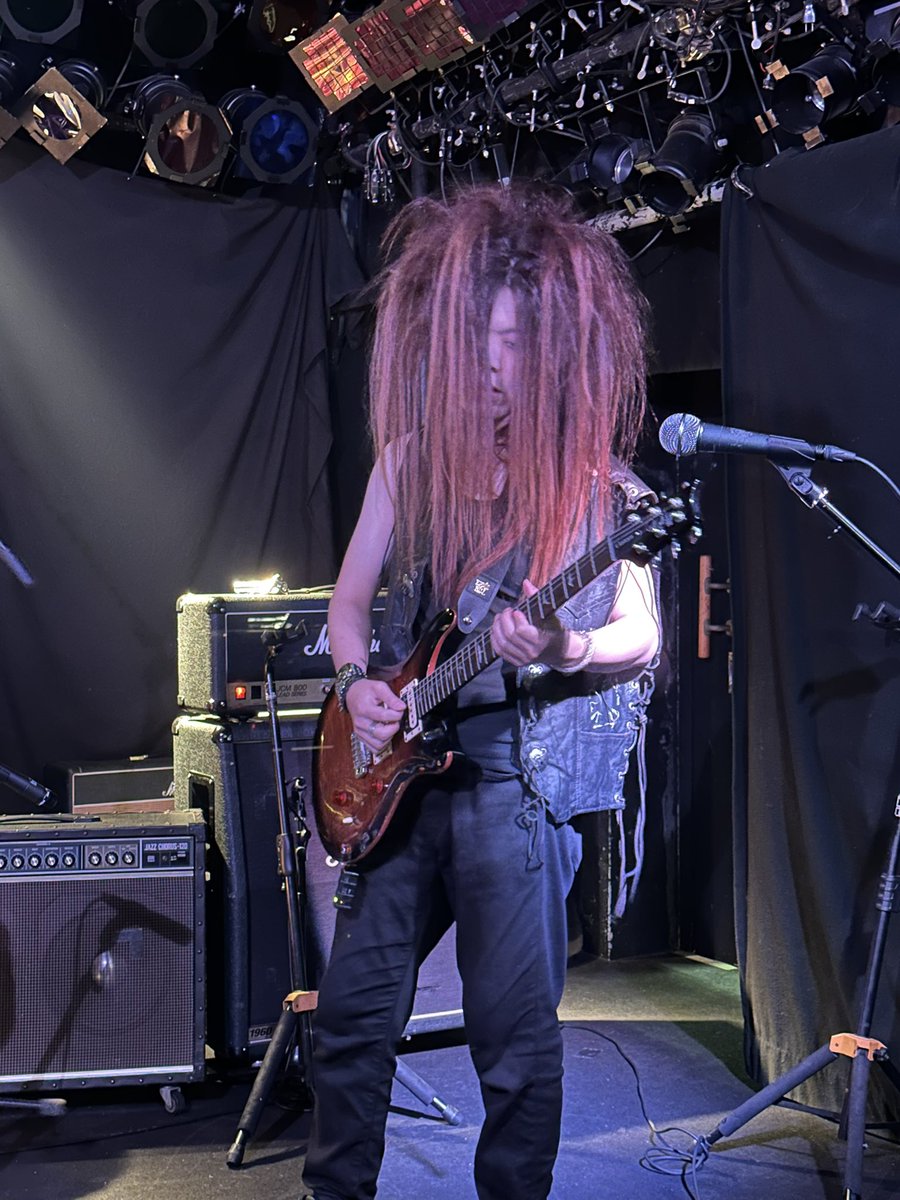 MuvTbDl51nxzoHi's tweet photo. #Faoud
#FuxxingWedding1stAnniversary
#Gtターの４枚４枚
#沼袋Section9
良いGtタリスト入ったネ！これからも宜しくネ！ https://t.co/ywCBs3W5kn