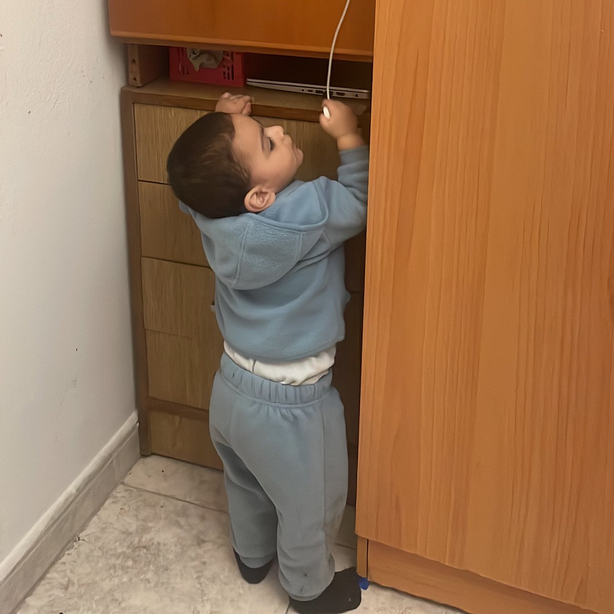 hatepageu4's tweet image. e appena inizia a camminare per me sarà finita ufficialmente