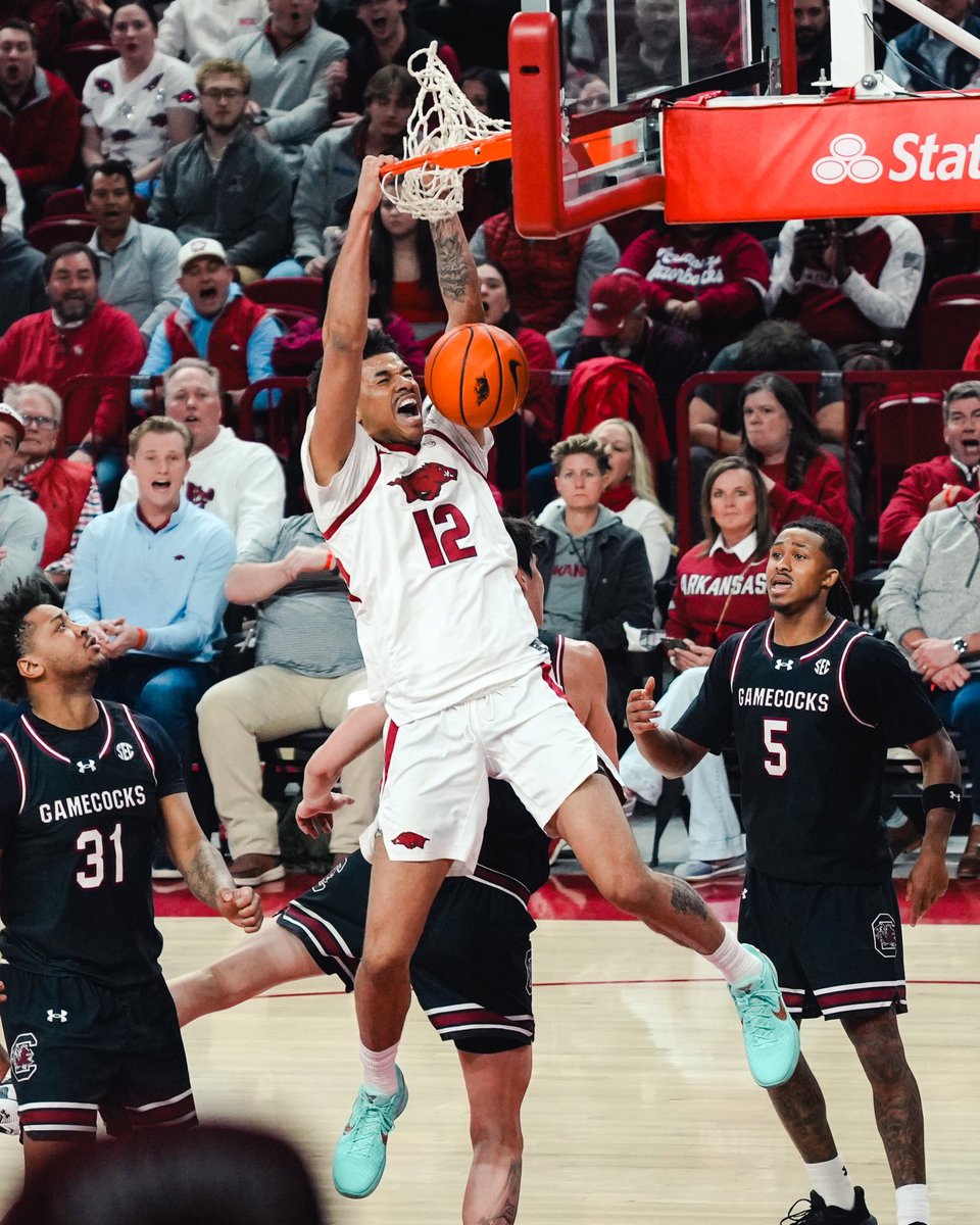 hale_kortney's tweet photo. Wps! Let's go Hogs!! #HogsSmellGood 🐗🏀 https://t.co/8PTltHLp67