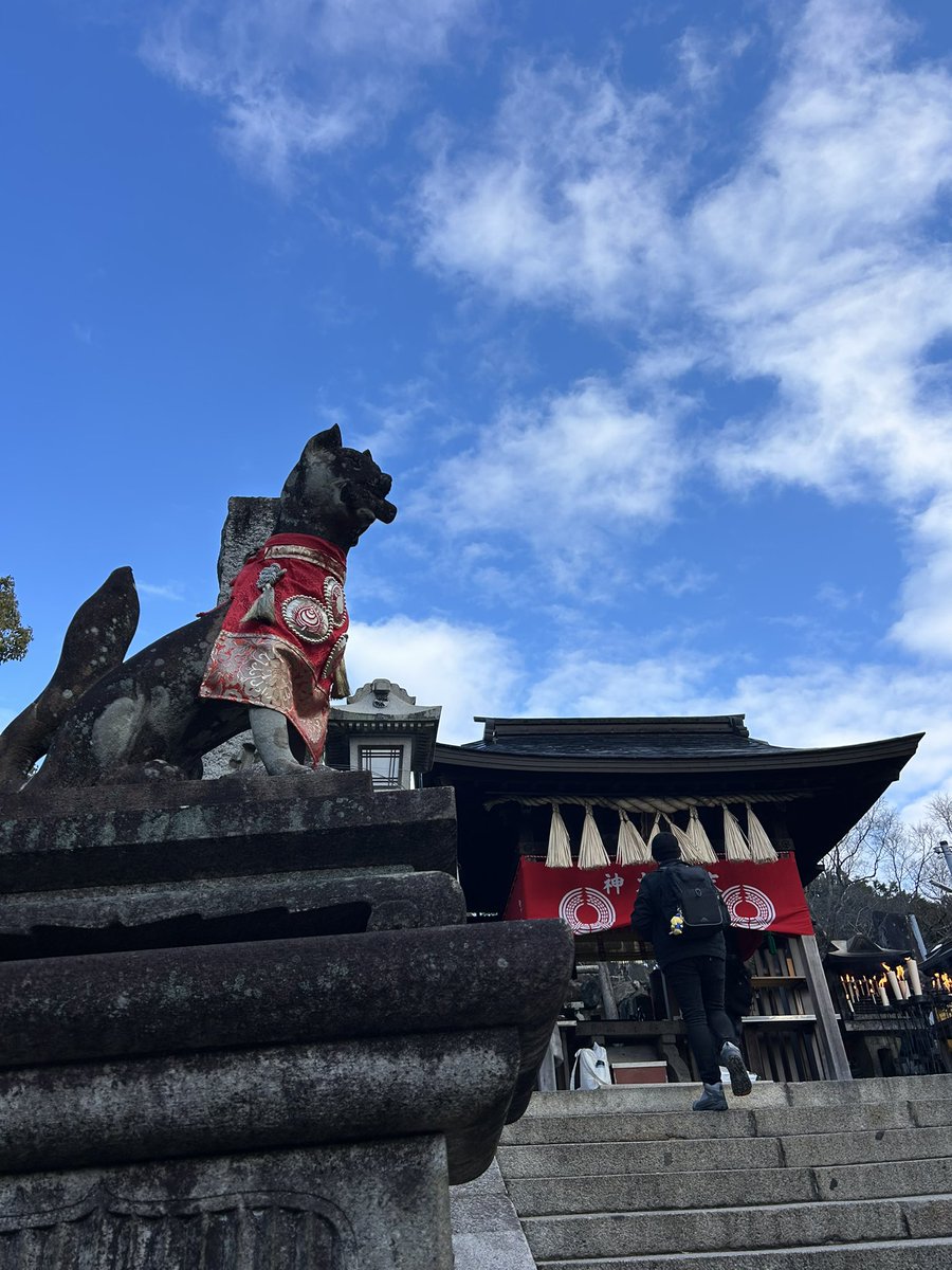 山頂の末廣大神さんにもご挨拶