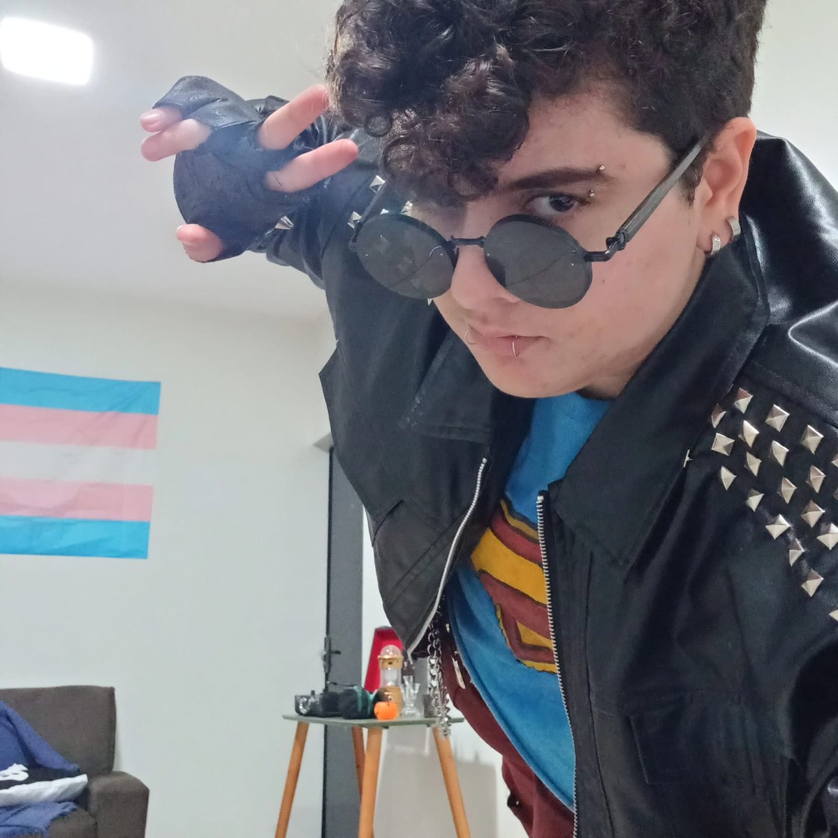 osuperboyola's tweet photo. oi eu ja falei q tenho telecinese tátil?
eu posto coisa besta no tiktok ó :)
https://t.co/23XDo3JShg
(postando essas fotos dnv pra deixar meu link do tiktok no tweet fixado)
tags: #dctwt #dctwtbr #dccomics #dccosplay #superboy #konel https://t.co/H32HhWGJ3E