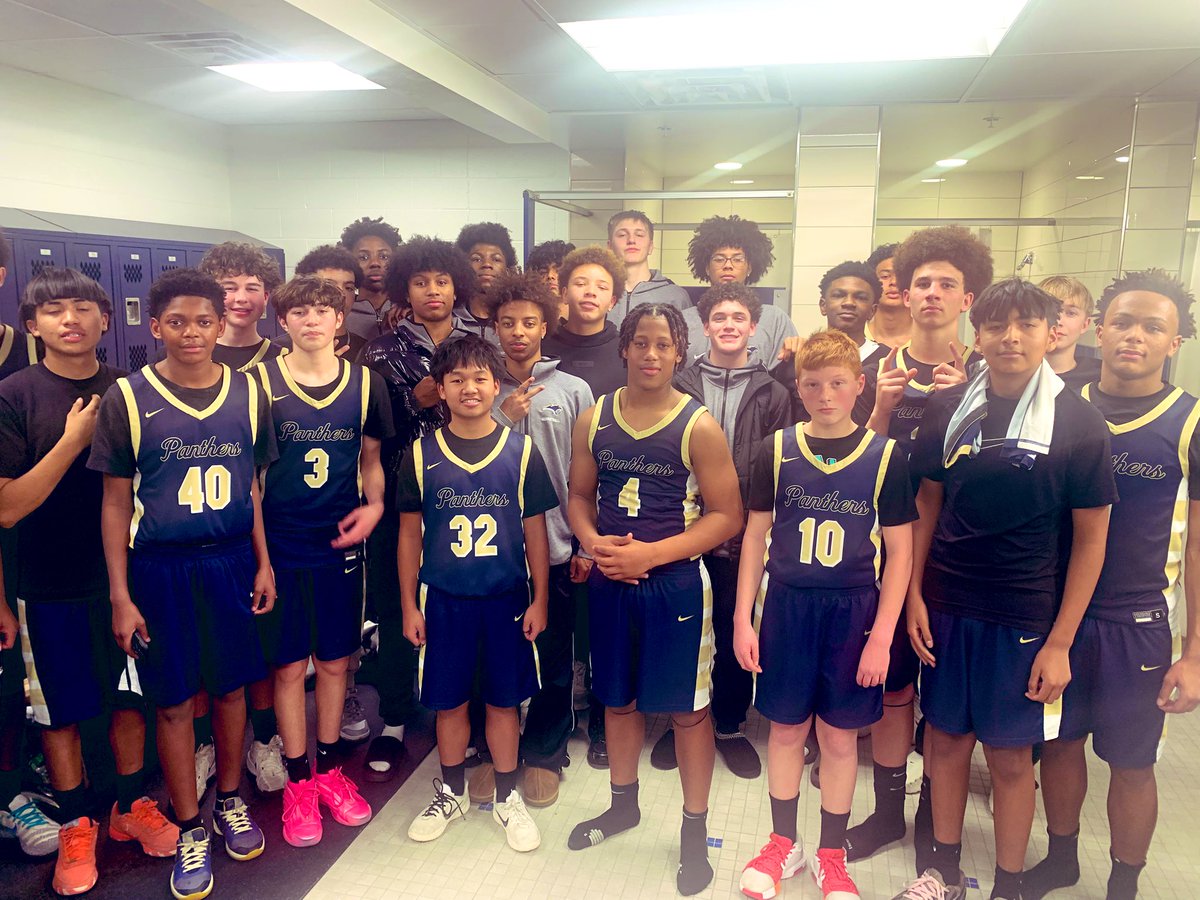 SouthmooreHoops's tweet photo. 8th Grade City Championship tonight. Our guys showed up big to support both Southridge JH and Highland West JH. Overtime battle, great basketball.
Congrats to Highland West — 2026 MPS City Champs. 🏆 #MPS  #FutureSaberCats https://t.co/e3cLWtJzQC