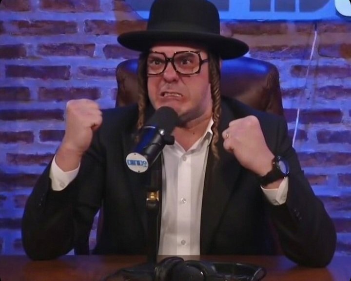 soprabord's tweet image. "Basta Goyim, olvidate de Trump, Epstein y la patagonia, tu unico enemigo son los KUKAS, ahora vuelve a tu trabajo en negro de 12hs de lunes a domingo que no podras pagar el alquiler y viene con aumento."