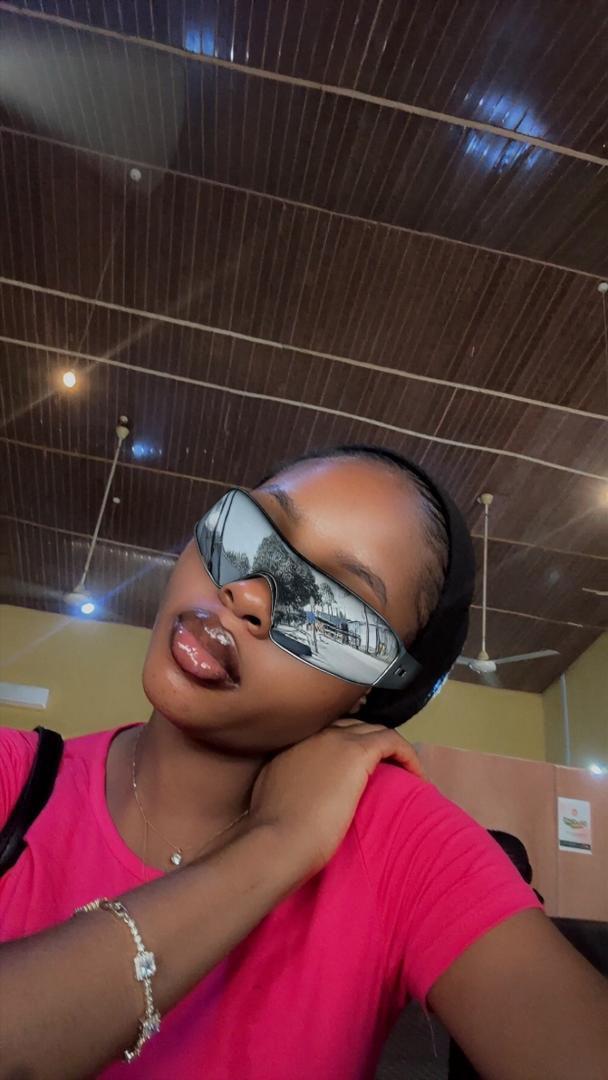Mariamgraphics's tweet photo. Hey,I'm Mariam
Health Data Analyst 
300lvl CS student
Documenting the reality of my tech journey. 
​Currently building  a community (Tech4All) to demystify tech courses across universities &amp; borders.
Here to connect with fellow learners and Seniors. Let's grow together https://t.co/ECrkJw1kvC