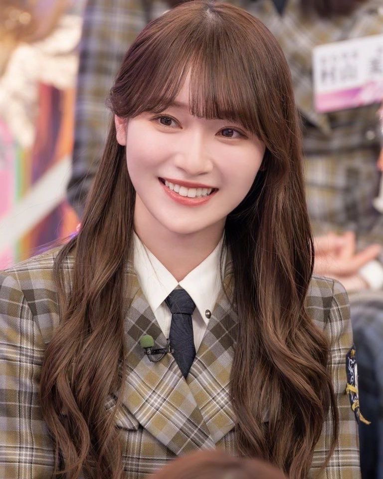 yu168ra's tweet photo. 守屋麗奈ちゃんって茶髪でも黒髪でも似合ってて本当に可愛い子ってパーソナルカラー関係ないのかもって思えてきた…🙀✨ https://t.co/wPK1xVj0AT