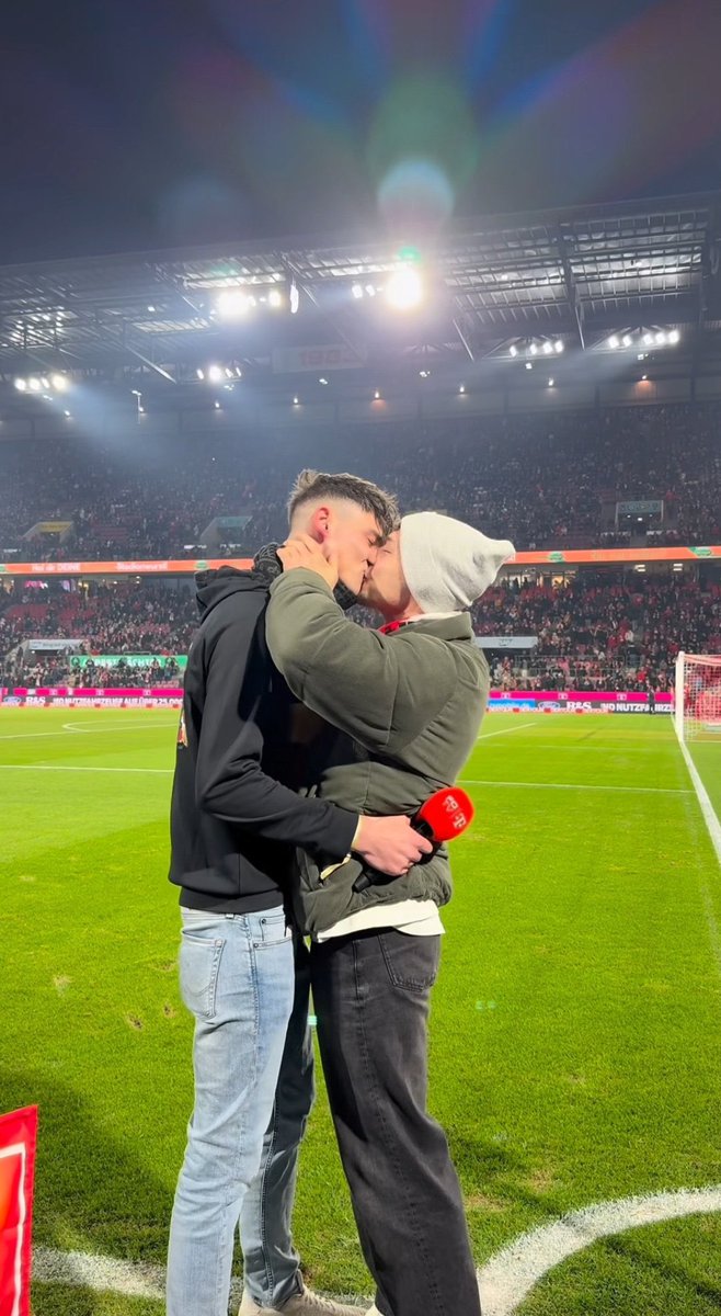 Luis_Cook1's tweet photo. I thought this was cute, hot, and brave all in one.

It’s the club he supports, he’s a referee, and he wanted to raise visibility and show that it is fine to be gay/bi and be involved in football ⚽️ https://t.co/HAxyTlkIbB
