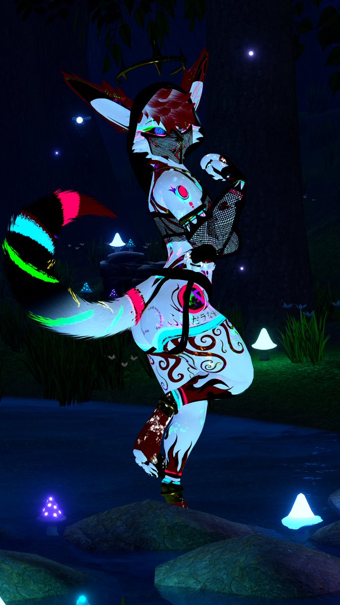 MaxiLewd tweet media