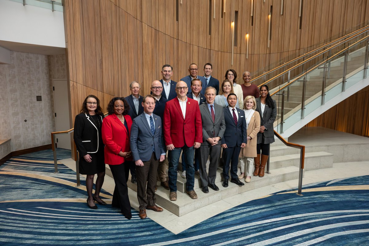 NASSorg's tweet photo. @MississippiSOS @SecretaryofDC @GermanyinUSA @CTSotS @MissouriSOS @USNatArchives @IowaSOS @SOSJacobsen @NYSDOS And that’s a wrap for the 2026 Winter #NASSCon! Thank you to everyone who joined us in DC!
See you soon in South Dakota!✈️ https://t.co/QvZsnjFTHE