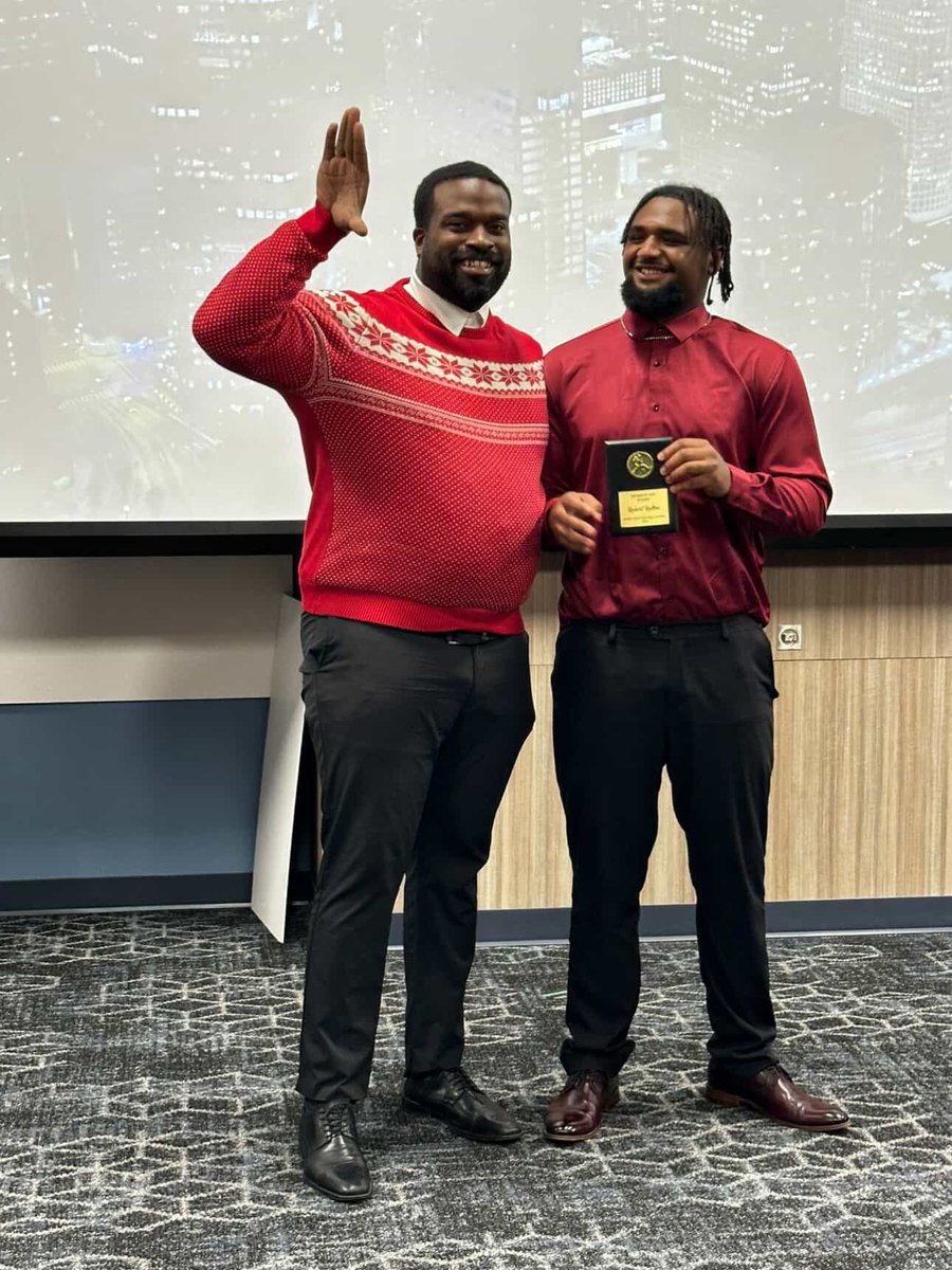 BigCountryQ11's tweet image. "Let me introduce Goose Creek Memorial’s Defensive MVP! This young man has been outstanding — a great player and an even better person to coach and mentor." @rob49you #2026Loading