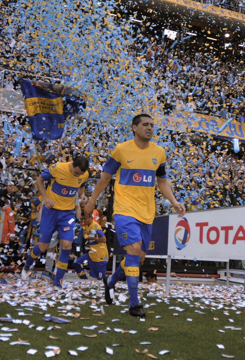 fotosroman10's tweet photo. Juan Román Riquelme, año 2011 https://t.co/ZbW1AVLrdU