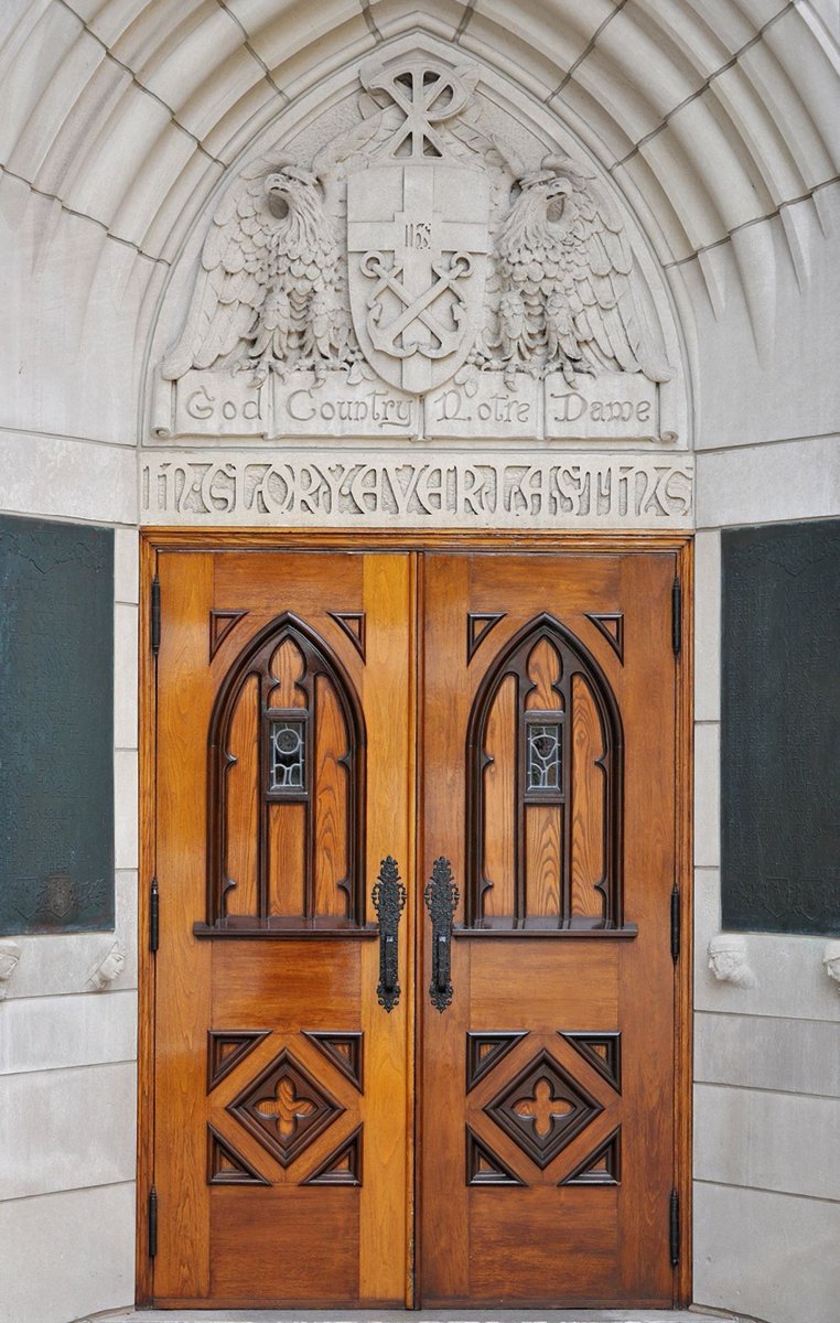 Listen to Ben DeMarais from the master of Education class of 2015 reflect on how Jesus implores us to let go of our worldly anxieties and have faith in him.
podcasts.apple.com/us/podcast/fai…