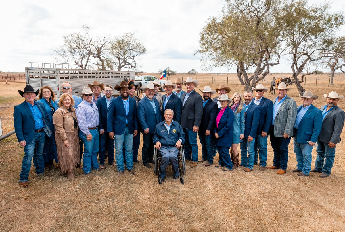 GovHotWheels_TX's tweet photo. Texas runs on Ag.

Governor @GregAbbott_TX was endorsed by the Texas Farm Bureau as well as other crucial farming, ranching, and irrigation groups. 

Together, we can keep Texas as the best place to live, work, and raise a family. https://t.co/MJs7JgQFiR