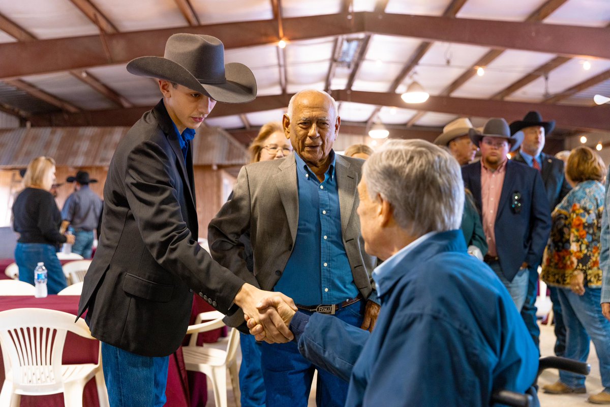 GovHotWheels_TX's tweet photo. Texas runs on Ag.

Governor @GregAbbott_TX was endorsed by the Texas Farm Bureau as well as other crucial farming, ranching, and irrigation groups. 

Together, we can keep Texas as the best place to live, work, and raise a family. https://t.co/MJs7JgQFiR