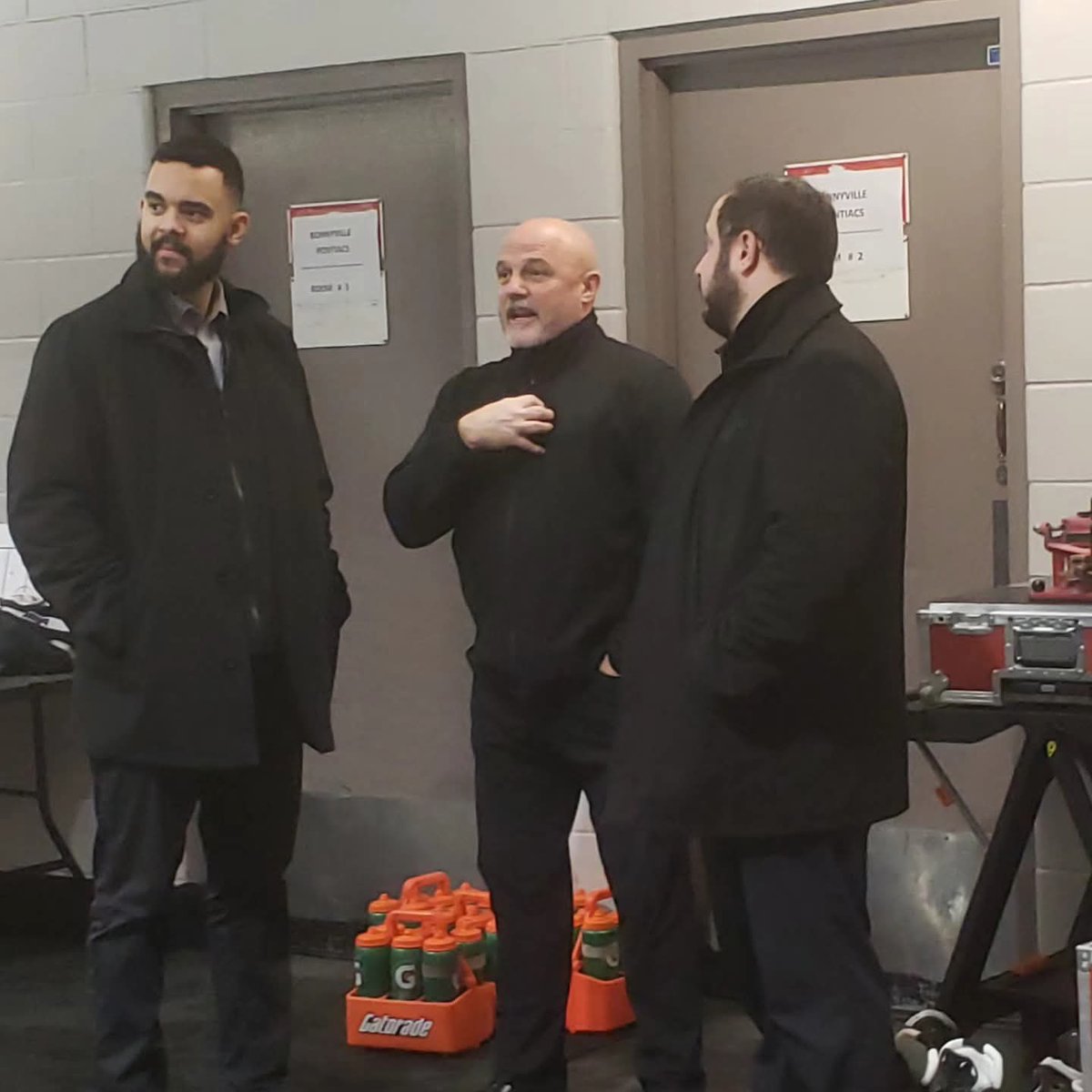 Menzies_4's tweet photo. As we arrive early in Drumheller before tonight's @BPontiacs game, as we usually do on Saturday’s, I found this picture almost 6 years to the day. Rick Swan, TJ Millar, and Neil Langridge holding court as we watch a minor hockey game. How time flies #timeisacircle #thegame  #AJHL https://t.co/r47BDYqFXz
