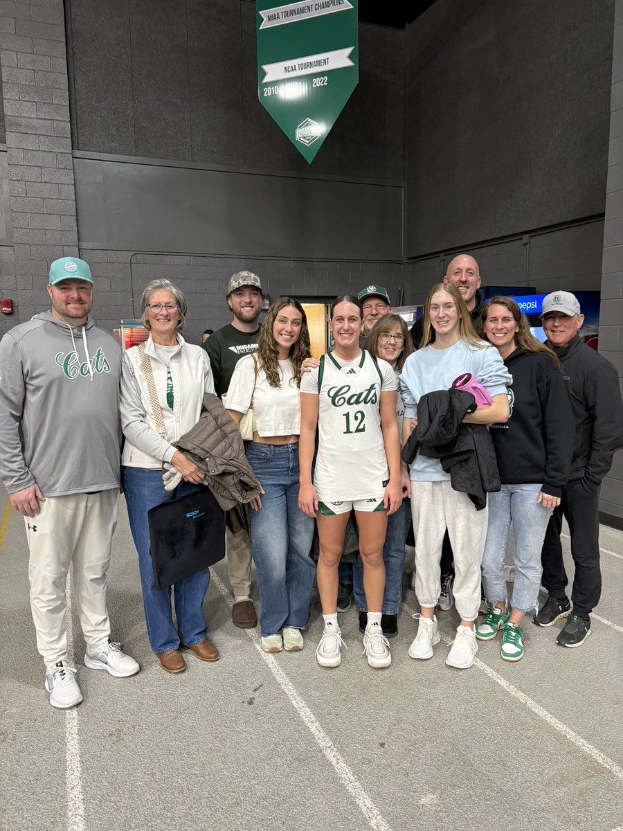 Josef Sigrist 🏀⛳️ tweet media