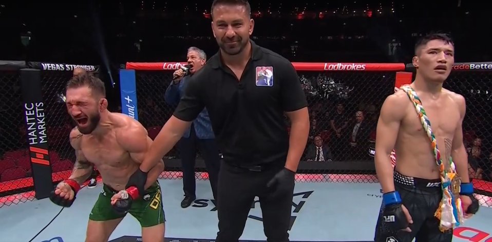 vand #EvloevDay tweet media