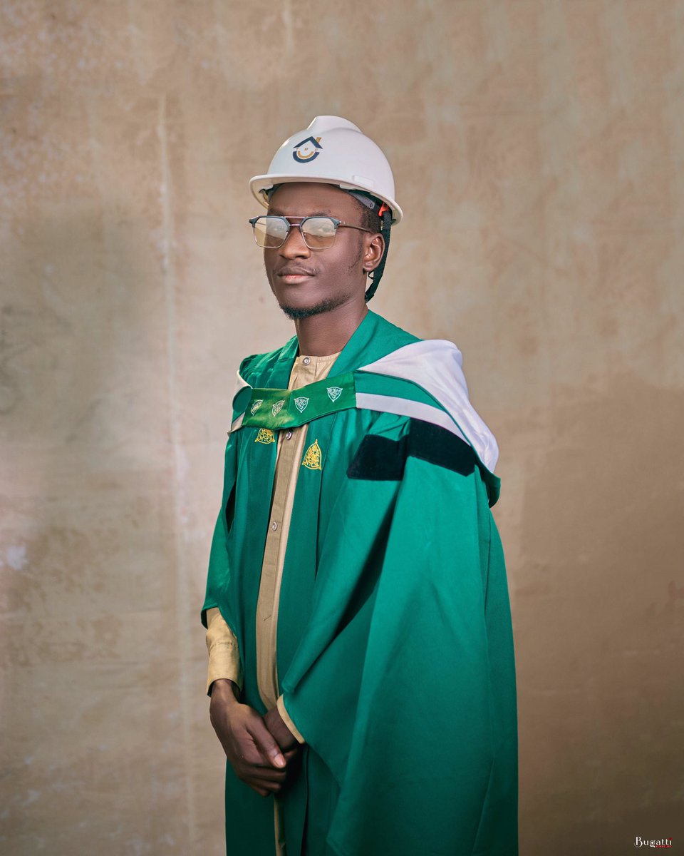 _mghalee's tweet photo. Alhamdulillah!!

Today 31st January, 2026 I graduated from the The prestigious Ahmadu Bello University Zaria with a Second class honours. (upper division).

May Allah bless the certificate #ABUConvocation2026 #abusite https://t.co/li693BZAW5