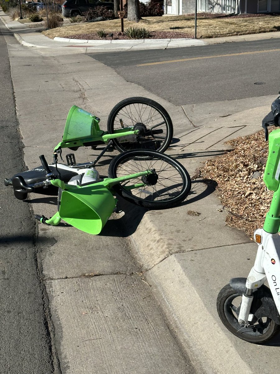 cohoss's tweet photo. Hey @Uber @limebike @DenverDOTI this is unacceptable. You need to get these out of the public right away and stop doing it. This is a weekly occurrence and people cannot get by them. https://t.co/WfxjuUerCl
