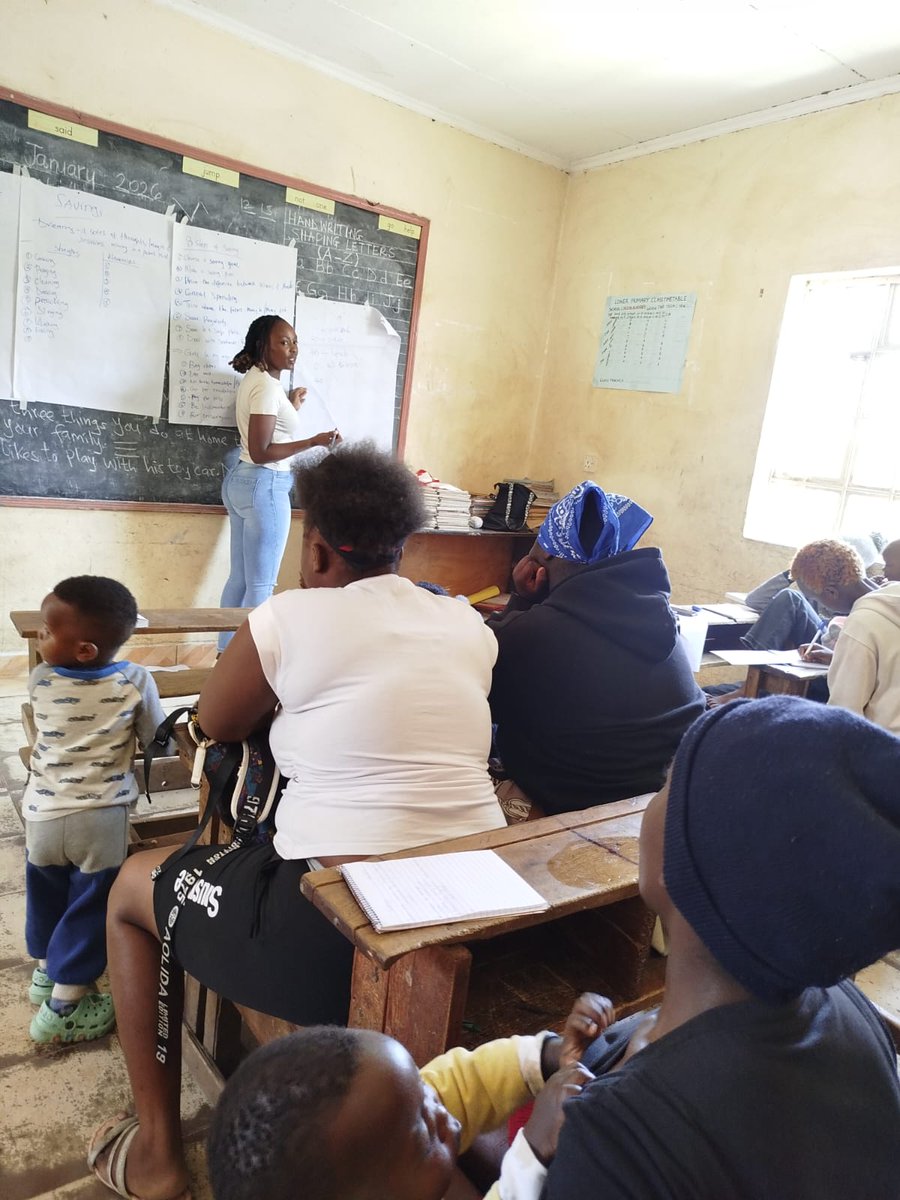 UnganoTena's tweet photo. PROMOTE II: SWOT, savings goals, wants vs needs - participants pledged to save regularly in banks & SACCOs and plan for setbacks. Financial resilience starts here. πͺπ° #PROMOTEII #FinancialLiteracy @aphrc @otiezmilly https://t.co/ckX9RavFOX