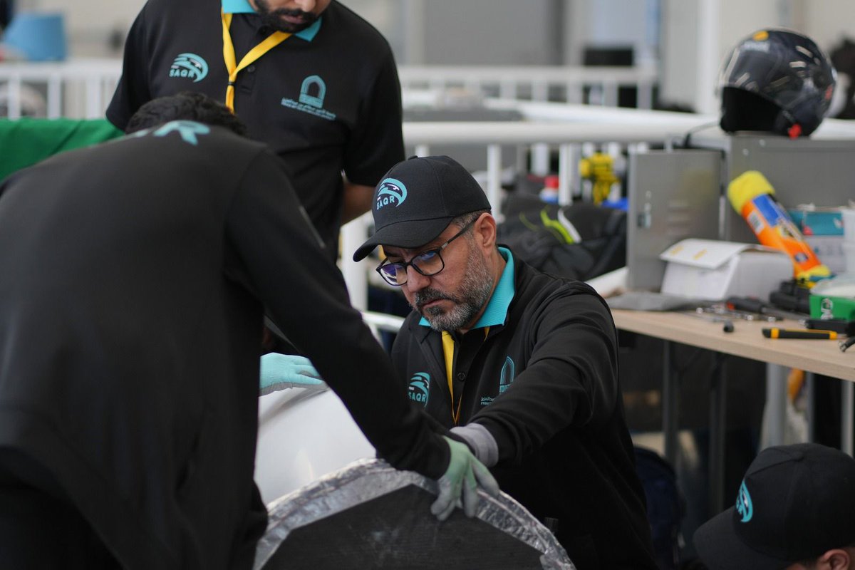 PSAU_EN's tweet photo. The College of Engineering developed two vehicles to compete in the #ShellEcoMarathon , participating in the Internal Combustion and Hydrogen categories. The internal combustion vehicle achieved an unprecedented fuel efficiency record, in addition to securing first place among Middle Eastern universities throughout the history of the competition.
@Shell_KSA
