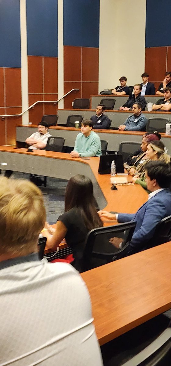 FIUdc's tweet image. What a day! ✨
Our team presented at the @fiucls Annual Leadership Summit with @goglobalFIU diving into Bringing the World to Washington and the value of DC experiences in a globalized workforce. Powerful conversations, real impact, and pathways to get involved.
#ImpactMatters