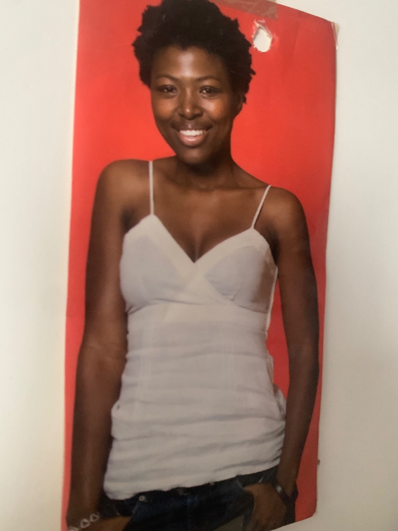 officialnanette's tweet photo. Miss her so much everyday π₯Ίπ₯Ί #painfullyhappy without my ncanes, more pain than happiness tho. Grief. What a weird a$$hole https://t.co/f3t8L3ekDg