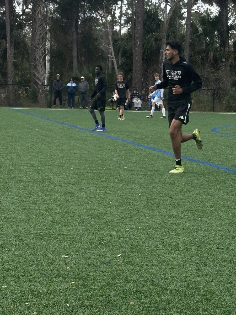stewartflaherty's tweet photo. Wild 8-5 win over Lake Mary HS for our national team this afternoon. Goals from Aboubou Haimakoye (6), Arman Hyder and Joaquim Oms.
DMs open for college coaches who want VEO footage of the game.
#ignitethedream https://t.co/eOhDsB1RF7