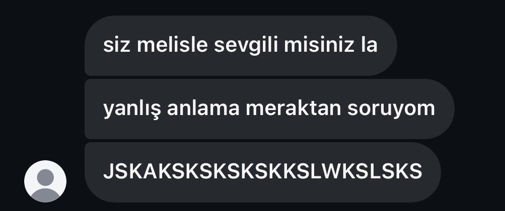 sevgilim olsa anlima yapistirir gezerim amk EMIN OL haberin olurdu