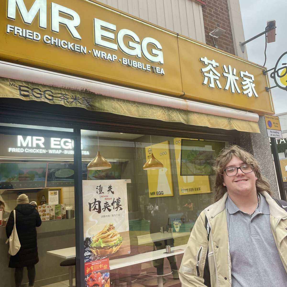 lightearning's tweet photo. I’ve been explaining the cultural significance of this place in Brum to the boy #mregg https://t.co/em5QBcyhgB