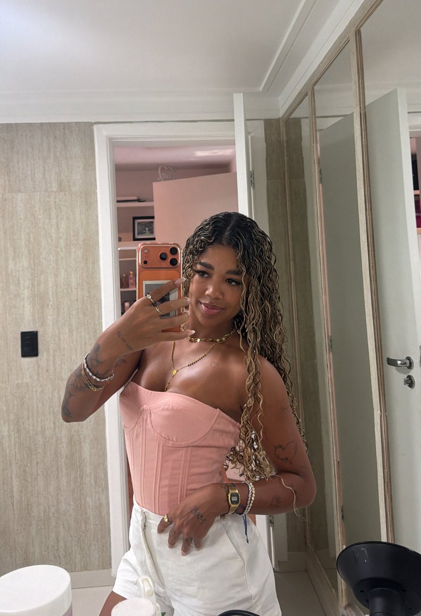 insta: @reservadavivinoronha (@noronhavivianne) on Twitter photo 