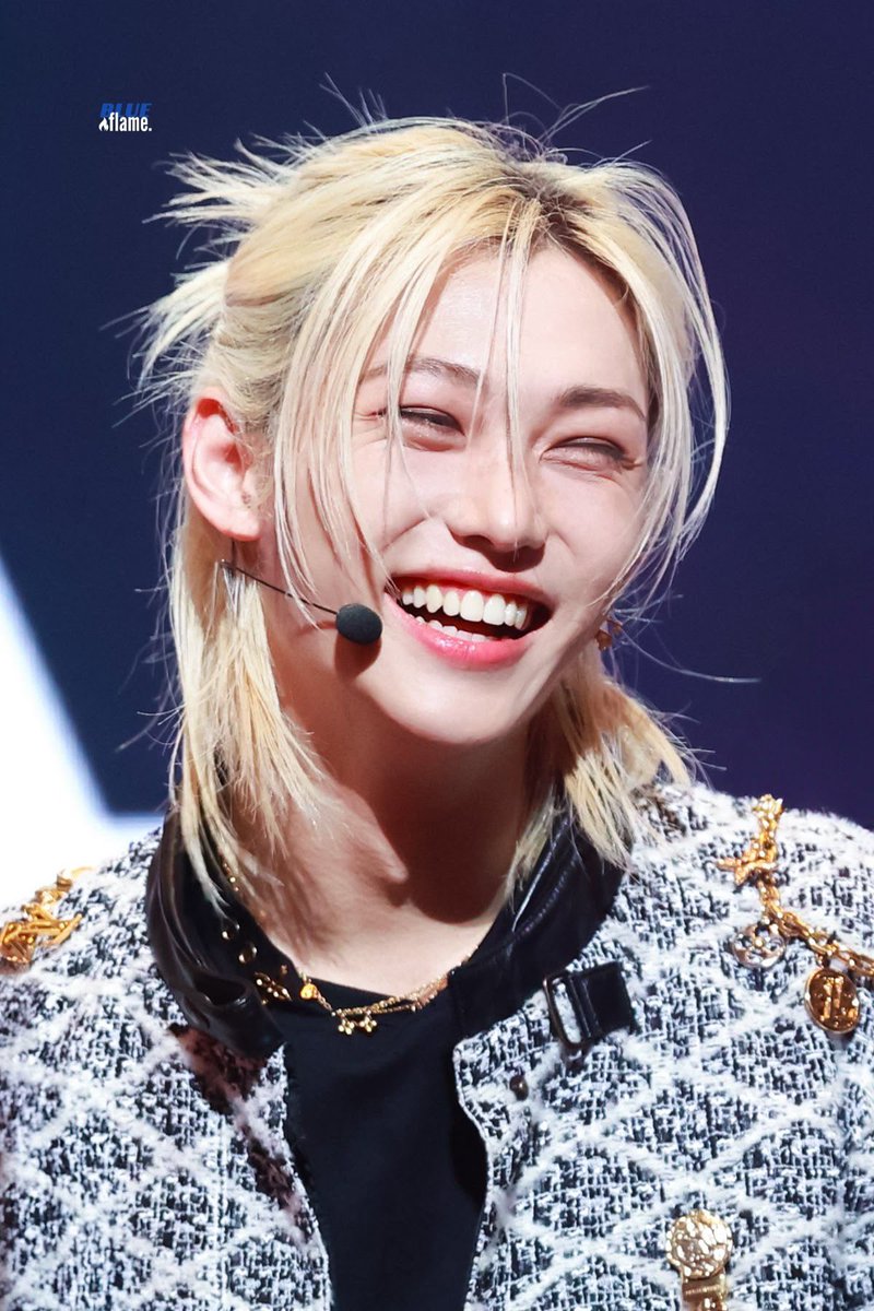 felix archive ✩ tweet media
