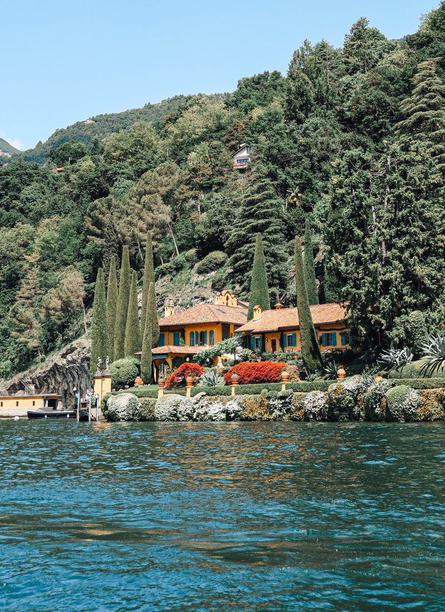 originmagazine's tweet photo. Lake Como? Is it worth the hype? Lawd, yes it is! We've got Como for every budget this issue. Rent a lil $60 boat and drive yourself, small boutique hotels, photogenic stays, all this issue. Get a jump on summer planning. Words/Photos: Annalinda Lomastro, for ORIGIN. #lakecomo #italy #como #originmagazine