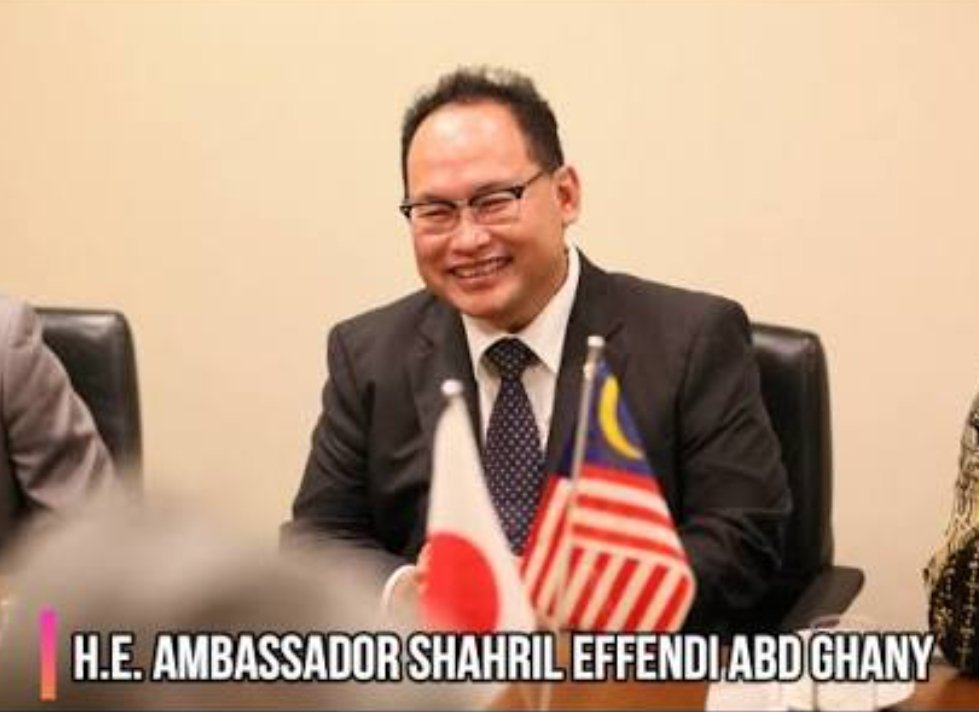 ariff0277's tweet photo. @FarazPervaiz3 Muslim majority country ambassador to Japan vs you, who look more terrorist 🤔 https://t.co/t7iV9TehzU