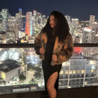 FancyAriez's tweet photo. #NewProfilePic https://t.co/Q3zsj07JPc