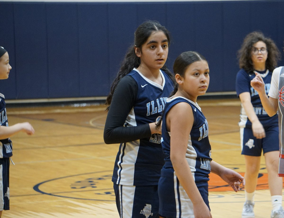 LLWinterClassic's tweet photo. #LLWinterClassic #ILLadyLightning #LadyLightningBasketball #GirlsBasketball
@LadyLightningIL https://t.co/8mVnPg6NnU