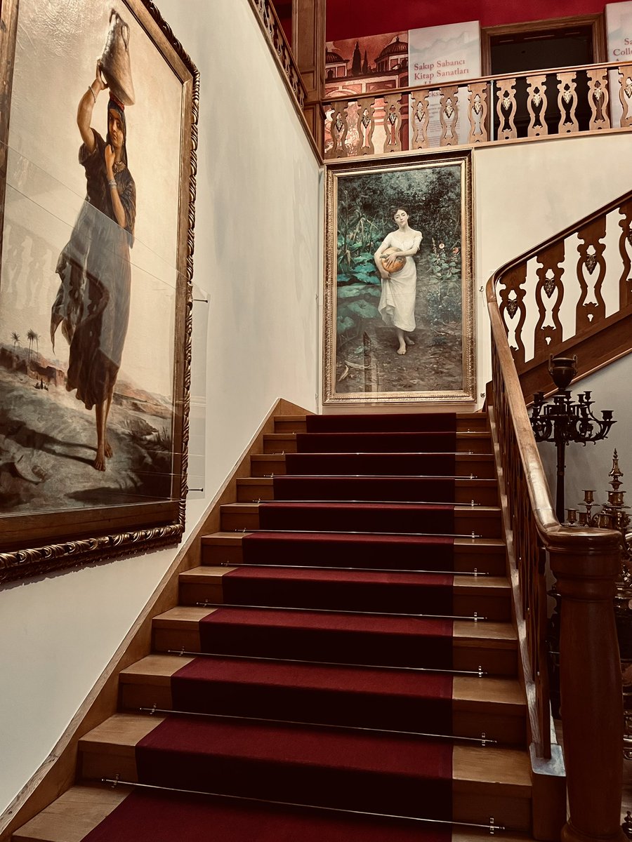 İstanbullu günlere bayılırım…Yağmur, toprak kokusu ve şehrin yaşanmışlık sesiyle Emirgan’dan Beşiktaş’a uzanan bir gün..