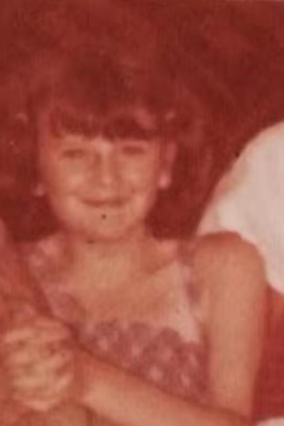 donnaalways's tweet photo. Way back in the 70’s https://t.co/eaiz3aNPqM