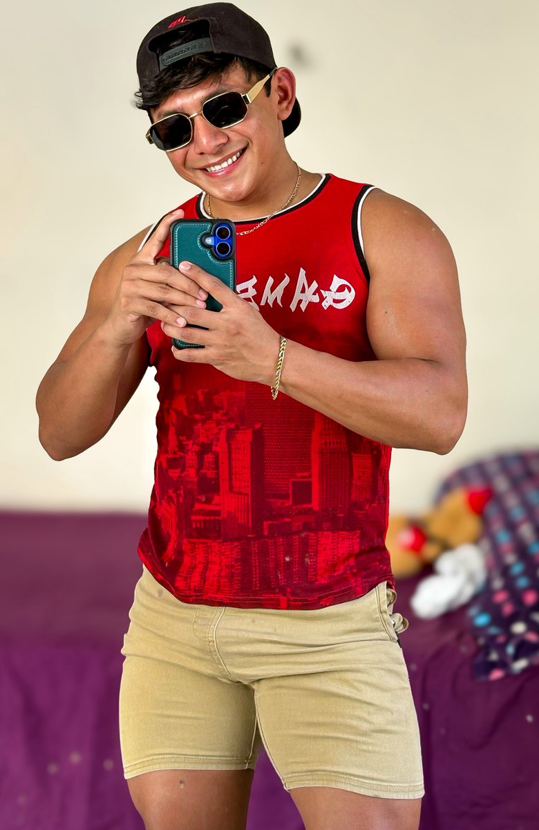 C R H I S tweet media