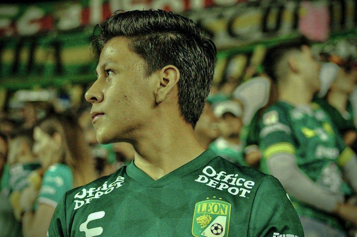 jvictorprz's tweet photo. @daleleon_mx @CharlyFutbol @daleleon_mx @CharlyFutbol siempre con la fiera🦁
#Daleleon https://t.co/JfqhWrdBnM
