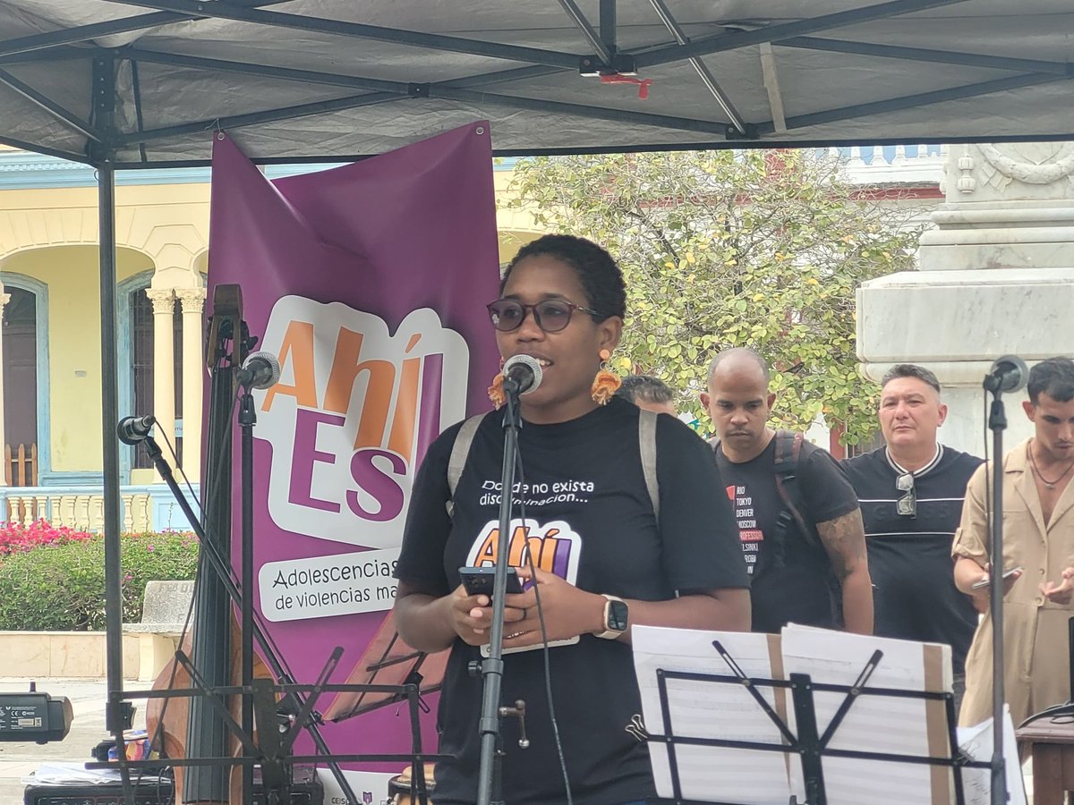 tiempo21cuba's tweet image. El parque Maceo de la ciudad de #LasTunas es el escenario escogido para el lanzamiento de la campaña "Ahí es: adolescencias libres de violencias machistas". #NoMás 
✍📷Evelyn Charité